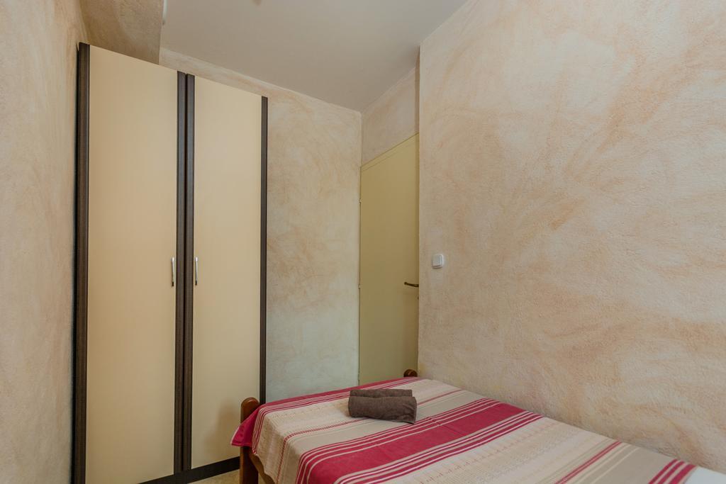 Apartment Velenik D&I Poreč Eksteriør billede