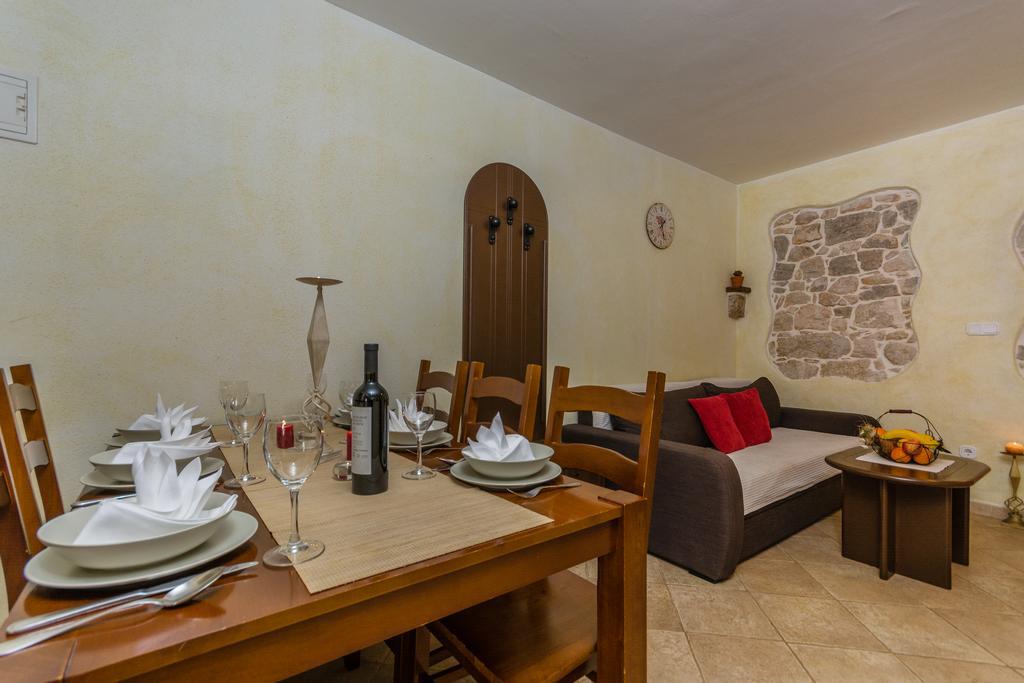 Apartment Velenik D&I Poreč Eksteriør billede
