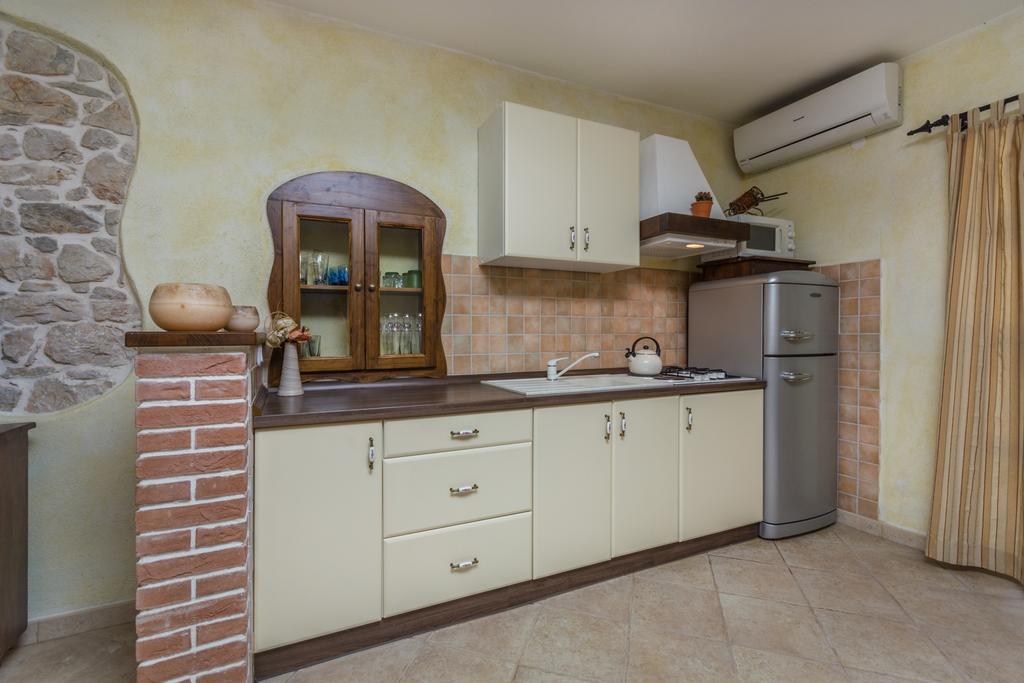 Apartment Velenik D&I Poreč Eksteriør billede